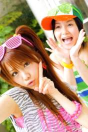 
Tanaka Reina,


Mitsui Aika,

