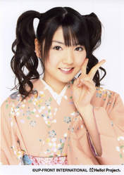 
Michishige Sayumi,

