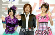 
Yajima Maimi,


Shimizu Saki,


Tsunku,

