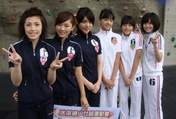 Ice Creamusume,
"Gu Yun, Guu-chan",
"Zhao Guo Rong, Youko",
"Qiu Cui Ling, Reirei",
"Zhong An Qi, Anchii",
"Wu Si Xuan, Shenshen",
"Zeng De Ping, Peipei",