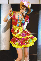 
Michishige Sayumi,

