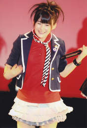 
Tsugunaga Momoko,

