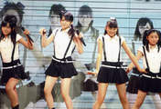 
Wada Ayaka,


Maeda Yuuka,


Fukuda Kanon,


Ogawa Saki,


S/mileage,

