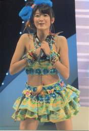 
Tokunaga Chinami,

