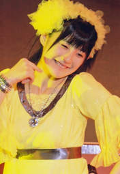 
Tsugunaga Momoko,

