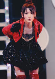 
Michishige Sayumi,

