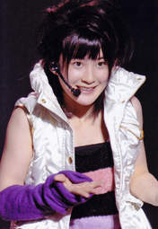 
Tsugunaga Momoko,


ZYX,


