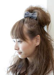 
Fujimoto Miki,

