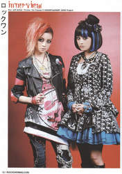 Ishikawa Rika,
Yoshizawa Hitomi,
HANGRY&ANGRY,
Magazine,