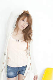 
Satoda Mai,

