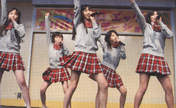 
Saho Akari,


Okai Asuna,


Fukumura Mizuki,


Miyamoto Karin,


Tanabe Nanami,

