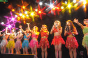 Noto Arisa,
Iwashima Manami,
Suma Ai,
Abe Asami (Kansai),
SI☆NA,
Ogura Yui,
Ishihara Kaori,
Matsunaga Maho,
Misawa Sachika,