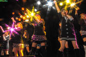 Noto Arisa,
Iwashima Manami,
Suma Ai,
Abe Asami (Kansai),
SI☆NA,
Ogura Yui,
Ishihara Kaori,
Matsunaga Maho,
Misawa Sachika,