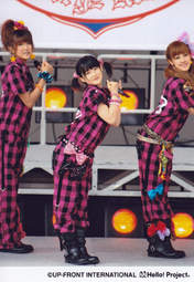 
Natsuyaki Miyabi,


Tsugunaga Momoko,


Tokunaga Chinami,

