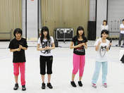 
Wada Ayaka,


Maeda Yuuka,


Fukuda Kanon,


Ogawa Saki,


S/mileage,

