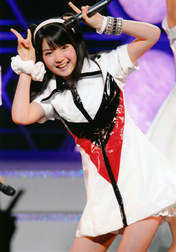 
Michishige Sayumi,

