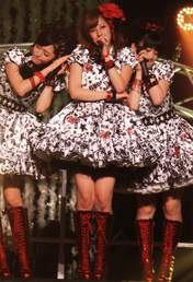 
Natsuyaki Miyabi,


Tsugunaga Momoko,


Suzuki Airi,


Buono!,

