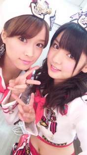 Michishige Sayumi,
Kamei Eri,
blog,