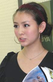 
Sugaya Risako,

