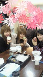 
"Li Chun, Junjun",


"Qian Lin, Linlin",


Jang Dayun,


blog,

