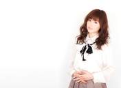 
Kusumi Koharu,

