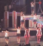 
Maeda Yuuka,


Fukuda Kanon,


Kaneko Rie,


Fukumura Mizuki,


Takagi Sayuki,


Tanabe Nanami,


Jang Dayun,

