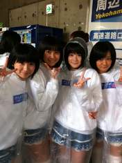 
Wada Ayaka,


Maeda Yuuka,


Fukuda Kanon,


Ogawa Saki,


S/mileage,

