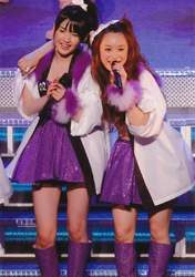 
Michishige Sayumi,


Takahashi Ai,

