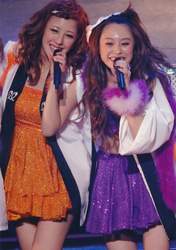 
Natsuyaki Miyabi,


Takahashi Ai,

