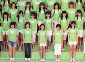 Niigaki Risa,
Michishige Sayumi,
Tanaka Reina,
Kusumi Koharu,
Fujimoto Miki,
Kamei Eri,
Mitsui Aika,
"Li Chun, Junjun",
Tsugunaga Momoko,
Suzuki Airi,
Shimizu Saki,
Yoshizawa Hitomi,
Hagiwara Mai,
Okai Chisato,
Takahashi Ai,