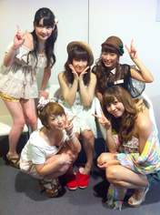 
Michishige Sayumi,


Yaguchi Mari,


Satoda Mai,


Oshima Mai,


blog,

