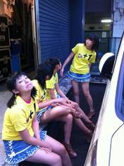 
Wada Ayaka,


Maeda Yuuka,


Fukuda Kanon,


Ogawa Saki,


S/mileage,

