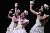 
Sato Sumire,


Suzuki Shihori,


Watanabe Mayu,


