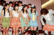 
Fukuda Kanon,


Katsuta Rina,


Kosuga Fuyuka,


Maeda Yuuka,


Nakanishi Kana,


Ogawa Saki,


Tamura Meimi,


Tsunku,


Wada Ayaka,

