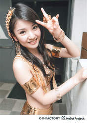 
Michishige Sayumi,

