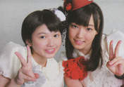 
Fukumura Mizuki,


Magazine,


Takeuchi Akari,


