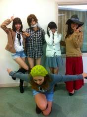 
Akimoto Sayaka,


blog,


Fujie Reina,


Noro Kayo,


Ooya Shizuka,


Watanabe Mayu,

