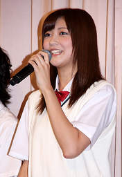 
Kumai Yurina,

