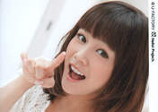 
Niigaki Risa,

