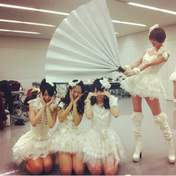 
blog,


Kitahara Rie,


Maeda Ami,


Minegishi Minami,


Shinoda Mariko,

