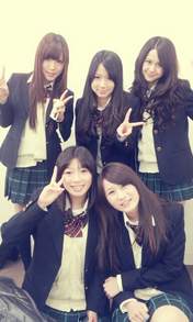
blog,


Deguchi Aki,


Kinoshita Yukiko,


Takada Shiori,


