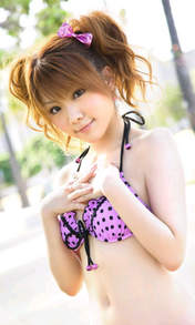 
Photobook,


Tanaka Reina,

