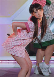 
Michishige Sayumi,

