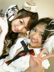 
Miyazawa Sae,


Ohori Megumi,

