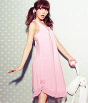 
Akimoto Sayaka,

