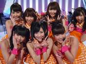 
Iwasa Misaki,


Kikuchi Ayaka,


Komori Mika,


Nakagawa Haruka,


Oota Aika,


Urano Kazumi,


Watanabe Mayu,


Watarirouka Hashiritai,

