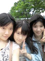 
blog,


Kimoto Kanon,


Kobayashi Ami,


Umemoto Madoka,

