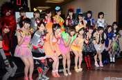 
Iwasa Misaki,


Sashihara Rino,


Suzuki Airi,


Tsugunaga Momoko,


Watanabe Mayu,

