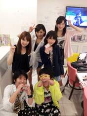 
blog,


Ishida Haruka,


Nakagawa Haruka,


Nakata Chisato,


Suzuki Shihori,

