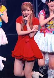 
Natsuyaki Miyabi,


Suzuki Airi,

